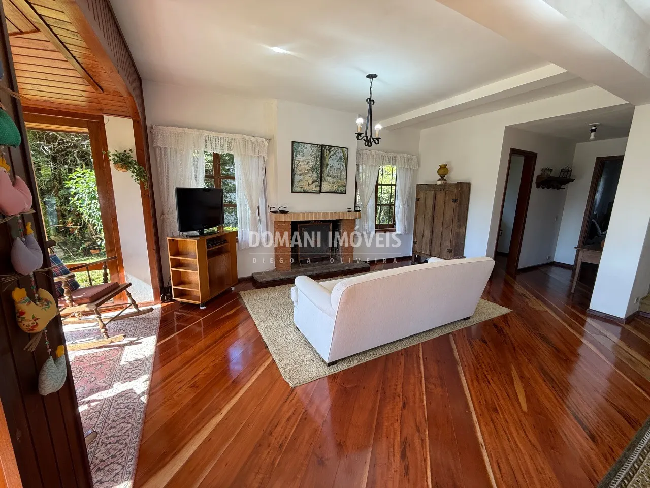 Casa à venda de 1.110 m² em Campos do Jordão, SP, Brasil