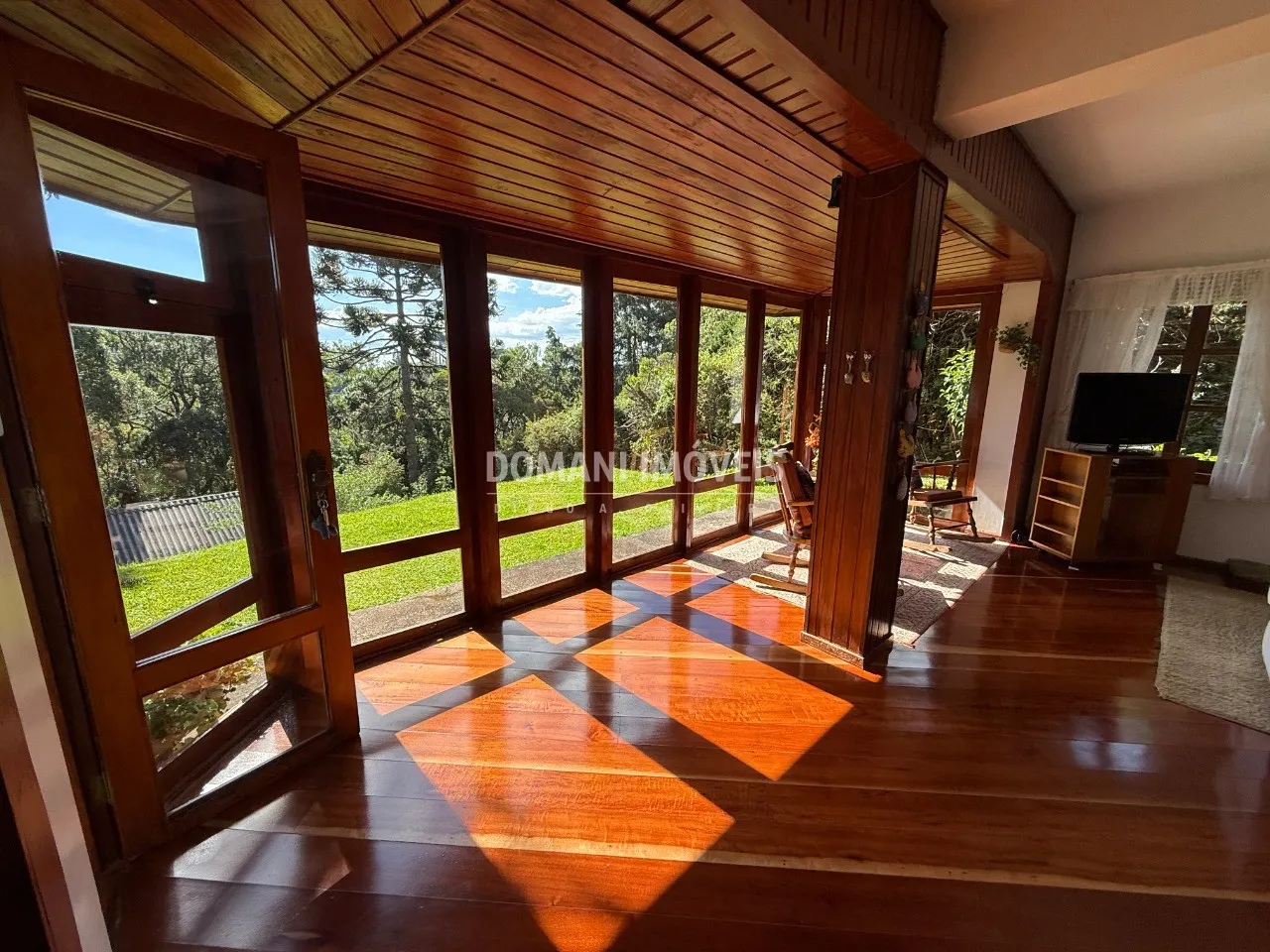 Casa à venda de 1.110 m² em Campos do Jordão, SP, Brasil