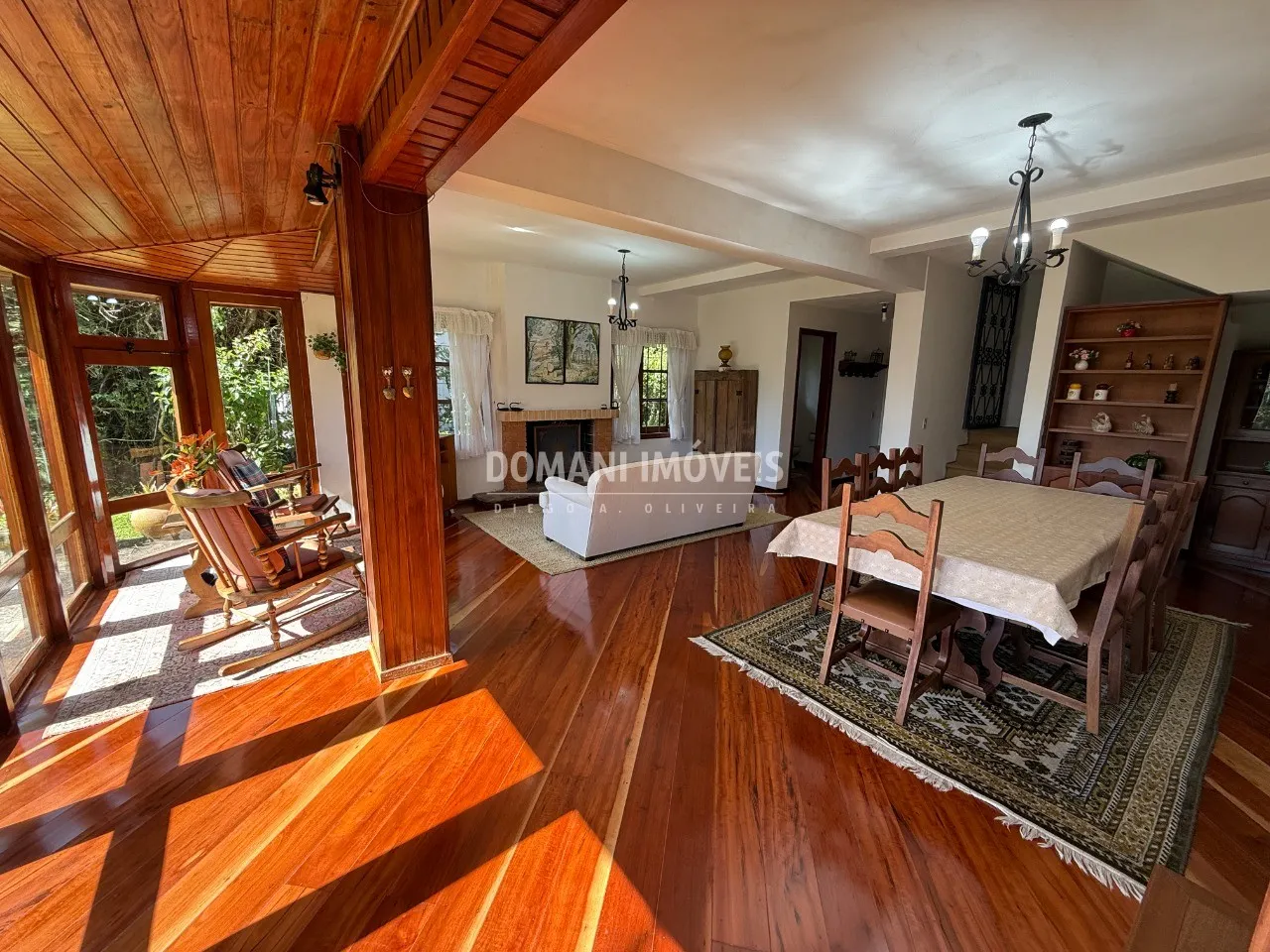 Casa à venda de 1.110 m² em Campos do Jordão, SP, Brasil