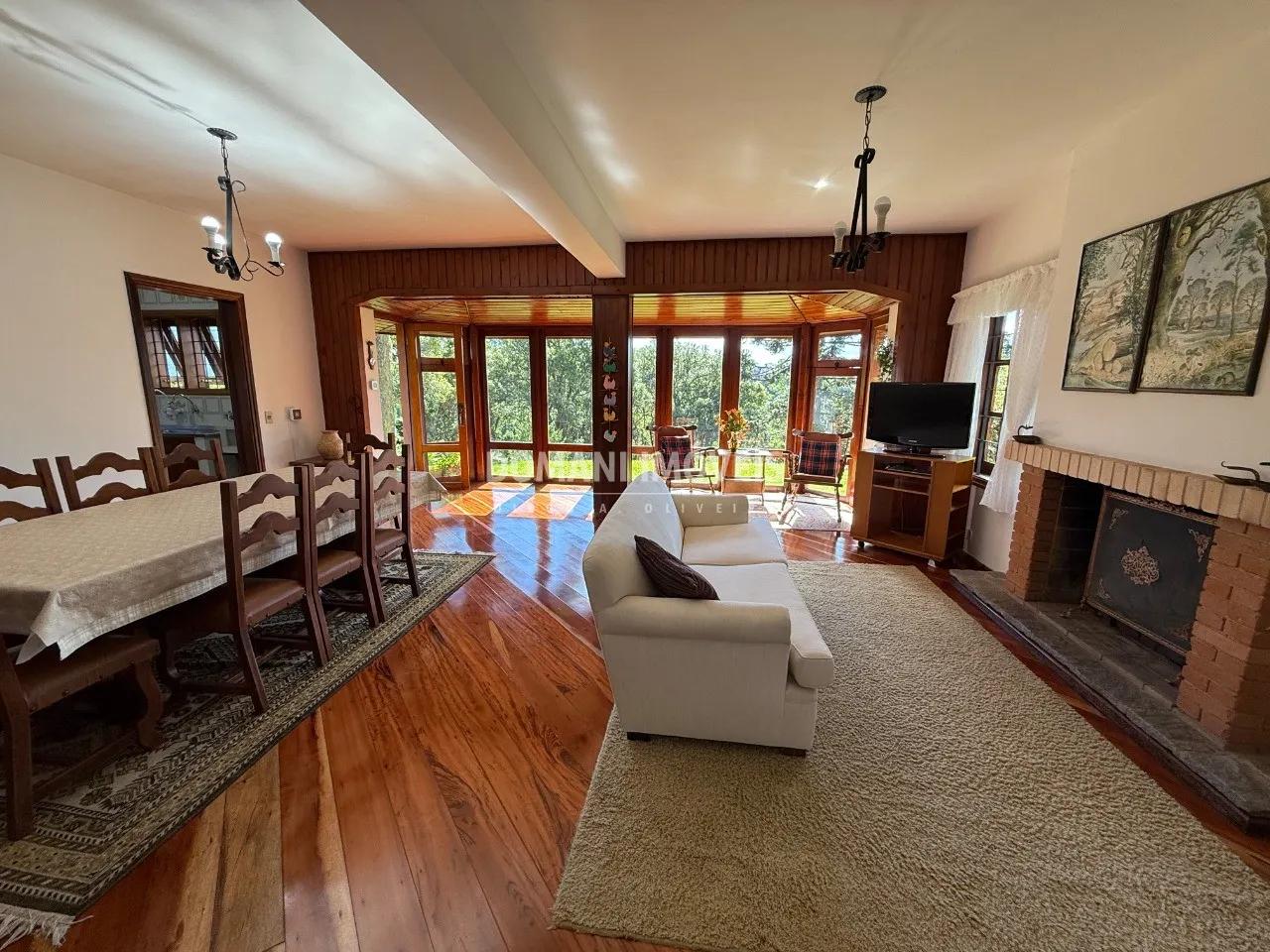 Casa à venda de 1.110 m² em Campos do Jordão, SP, Brasil