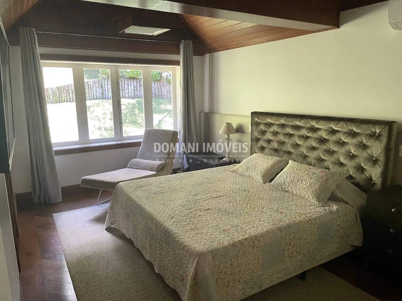 Casa à venda de 1.090 m² em Campos do Jordão, SP, Brasil