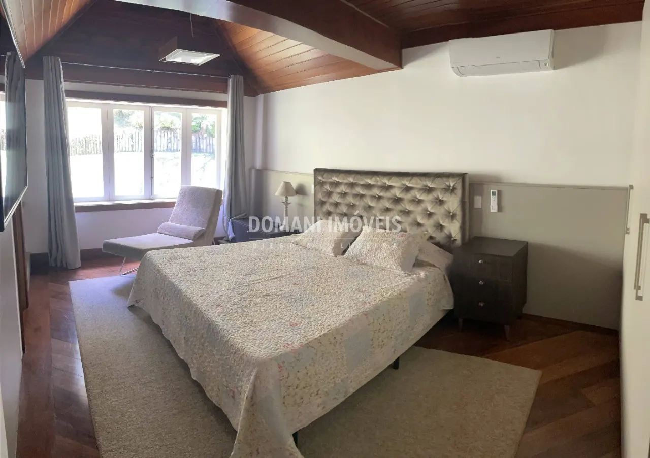 Casa à venda de 1.090 m² em Campos do Jordão, SP, Brasil