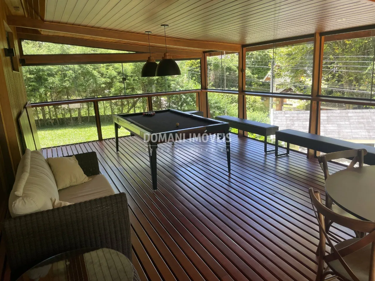 Casa à venda de 1.090 m² em Campos do Jordão, SP, Brasil