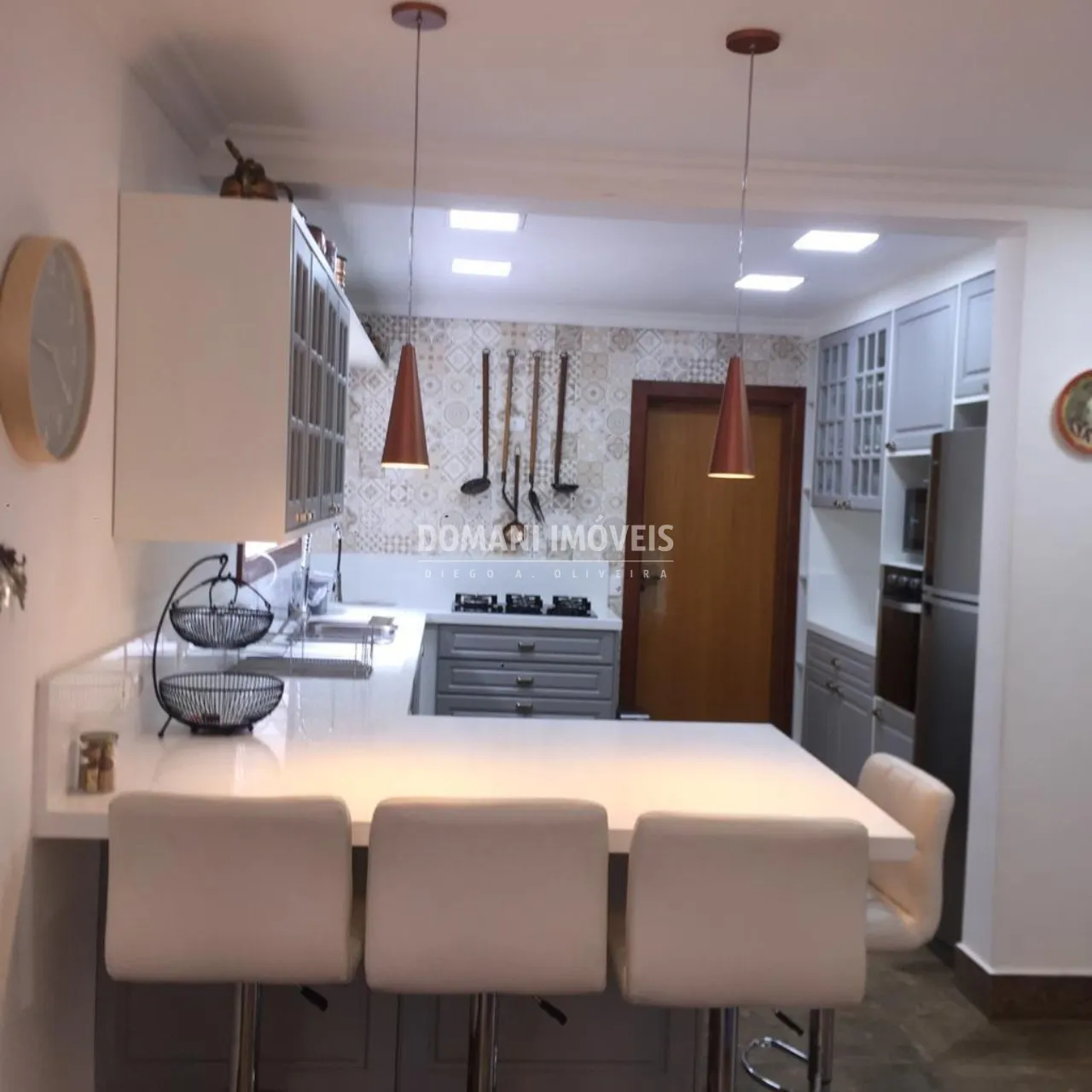 Casa à venda de 1.090 m² em Campos do Jordão, SP, Brasil