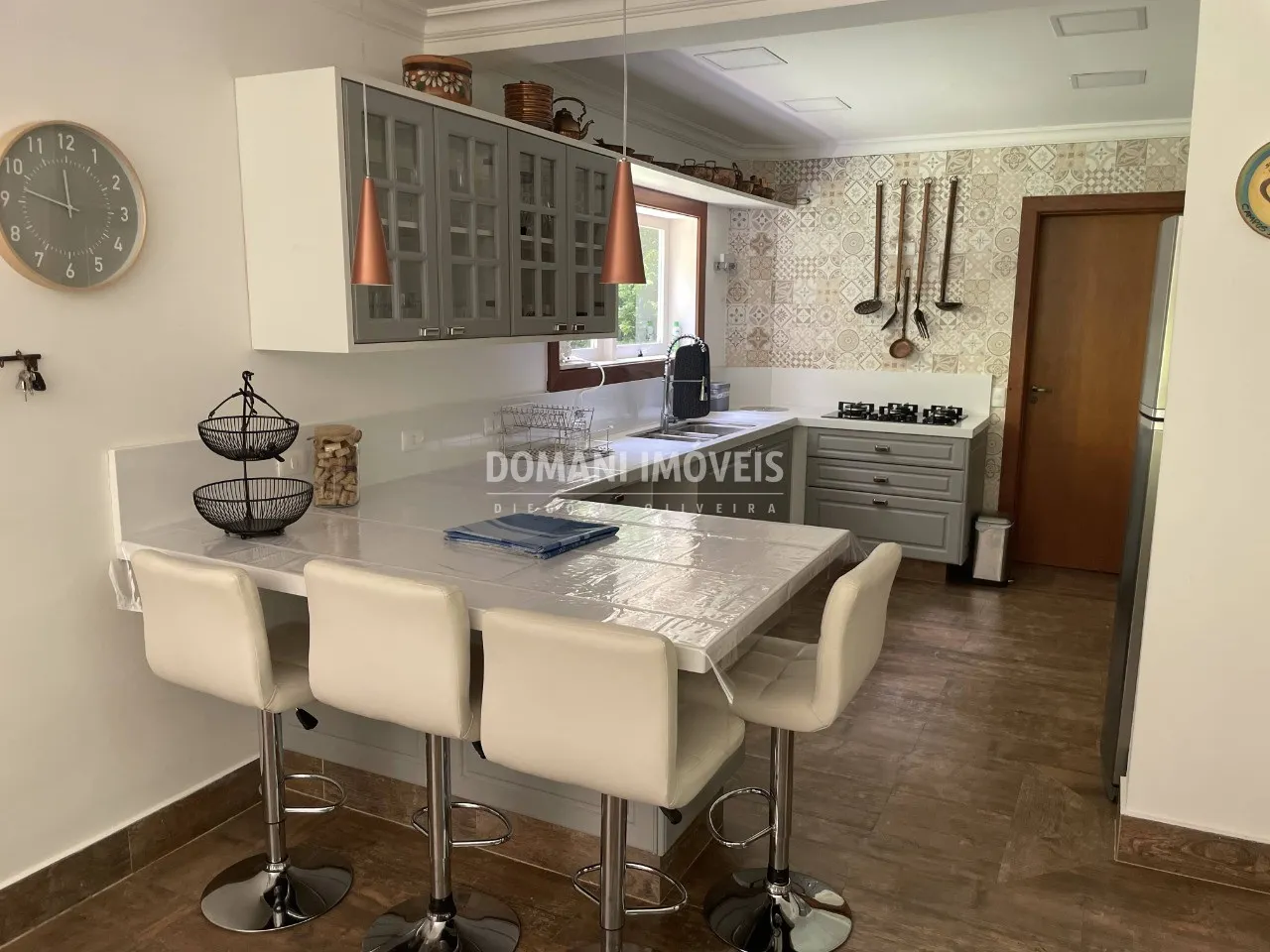 Casa à venda de 1.090 m² em Campos do Jordão, SP, Brasil
