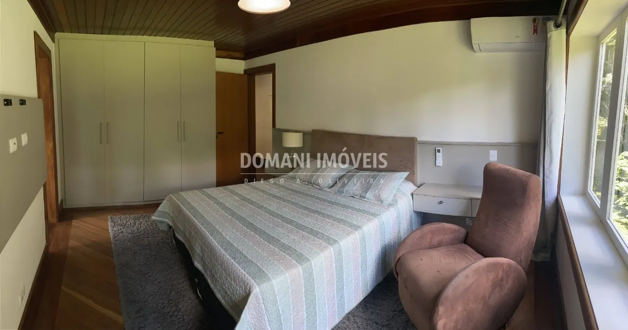 Casa à venda de 1.090 m² em Campos do Jordão, SP, Brasil