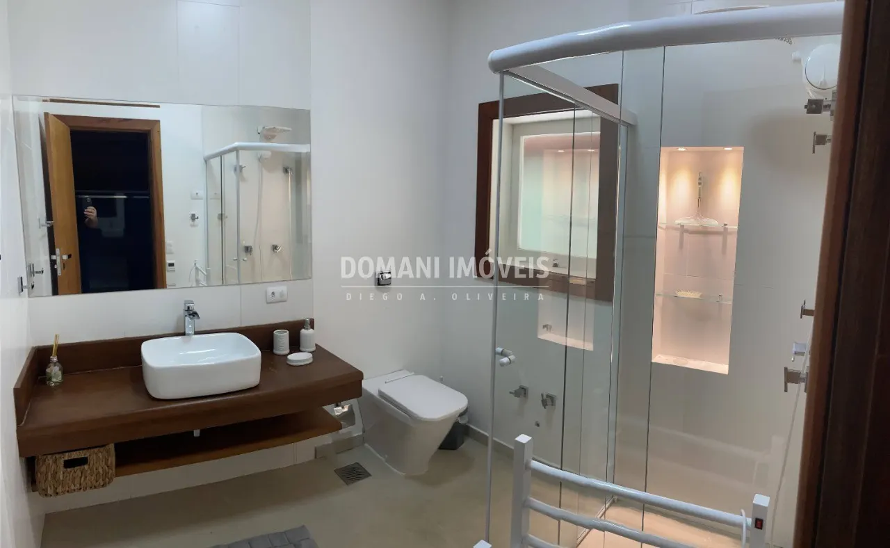 Casa à venda de 1.090 m² em Campos do Jordão, SP, Brasil