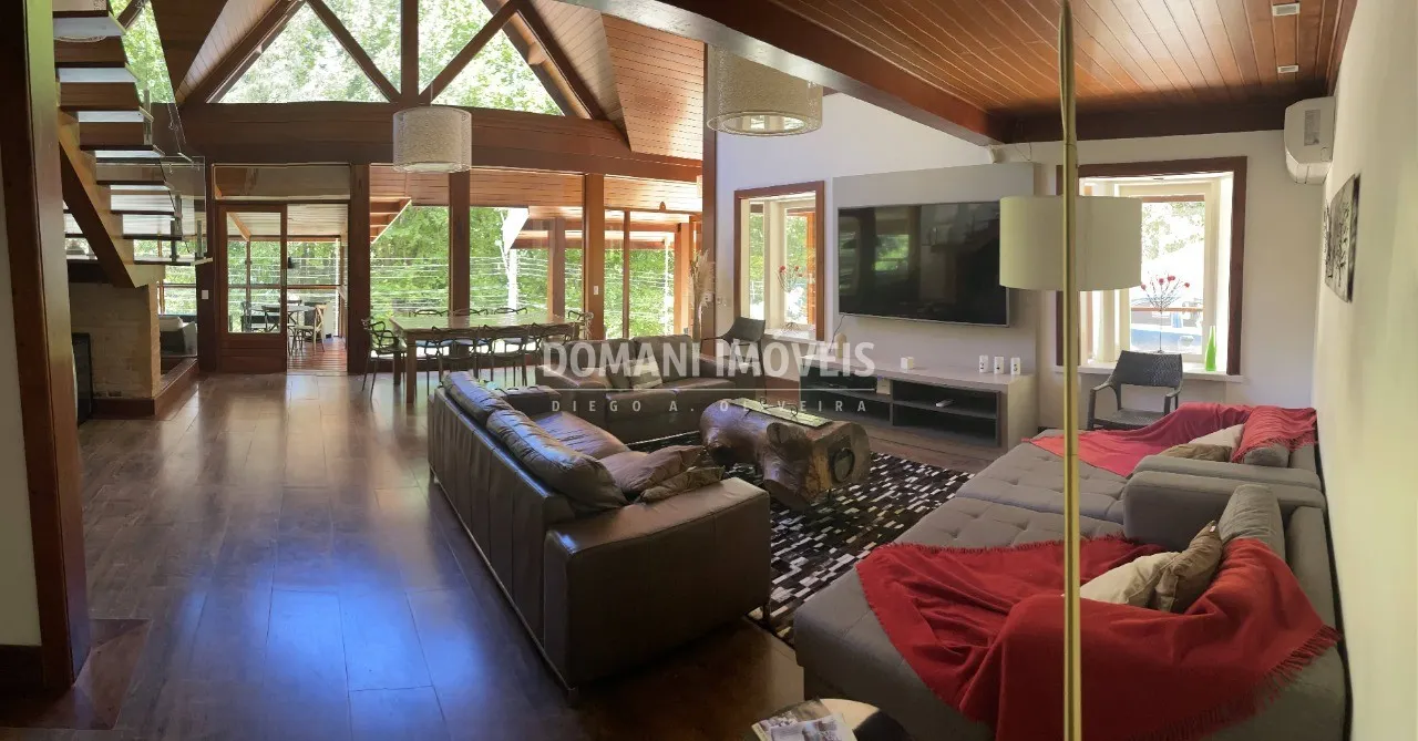 Casa à venda de 1.090 m² em Campos do Jordão, SP, Brasil