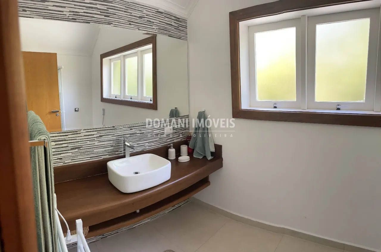 Casa à venda de 1.090 m² em Campos do Jordão, SP, Brasil