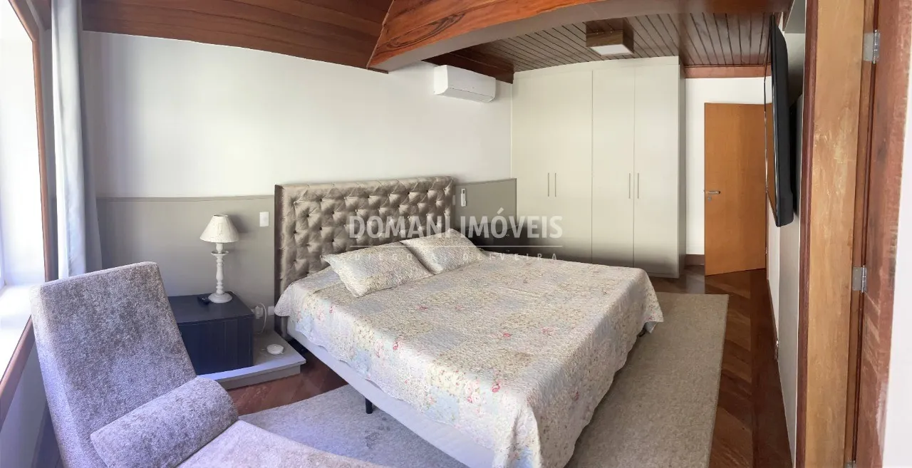 Casa à venda de 1.090 m² em Campos do Jordão, SP, Brasil