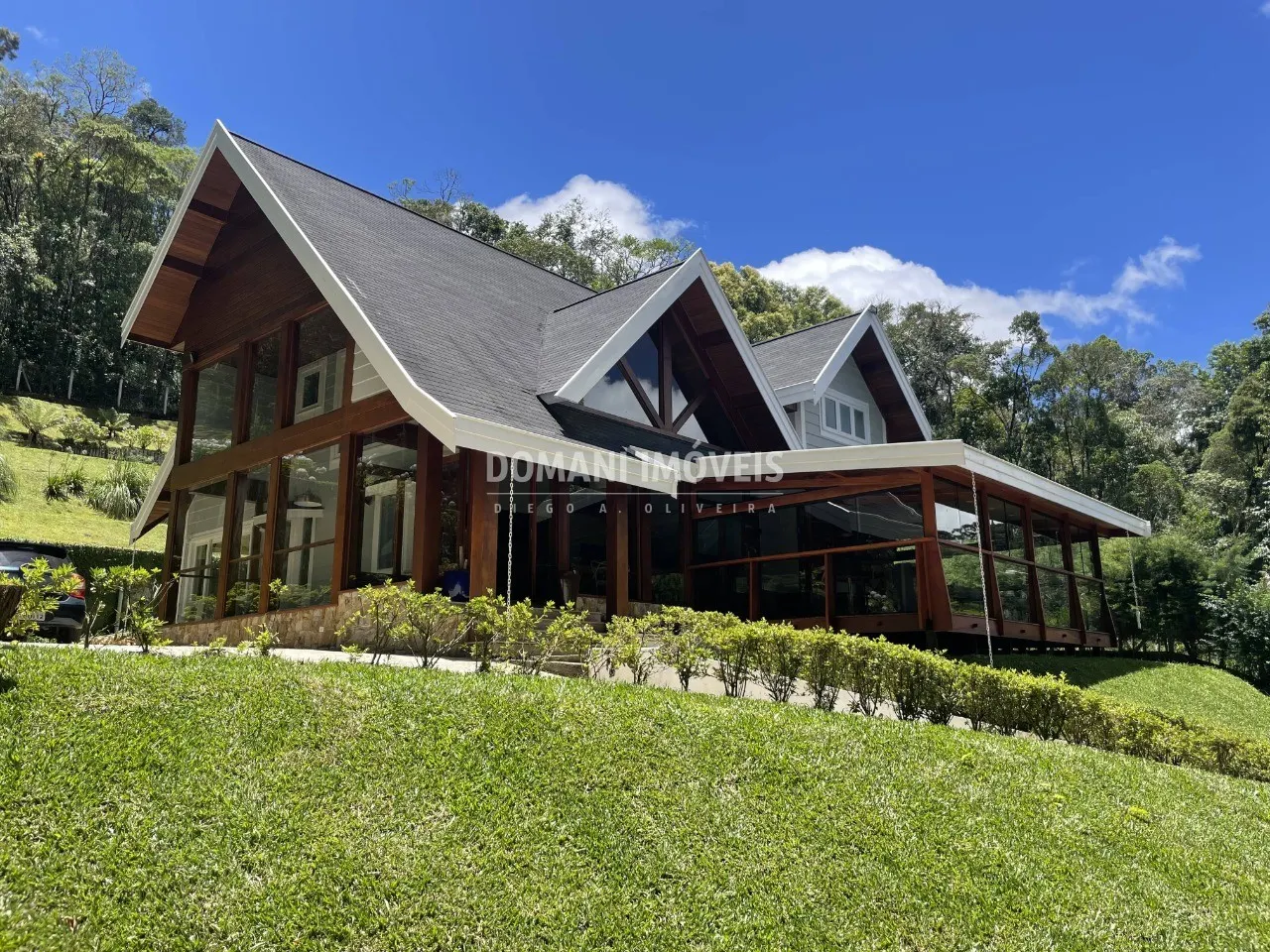Casa à venda de 1.090 m² em Campos do Jordão, SP, Brasil