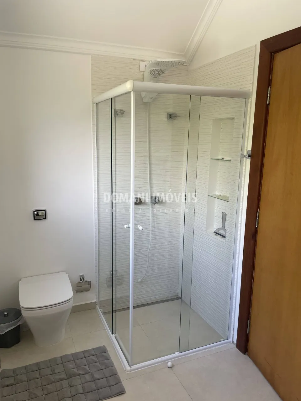 Casa à venda de 1.090 m² em Campos do Jordão, SP, Brasil