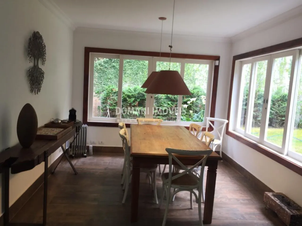 Casa à venda de 1.090 m² em Campos do Jordão, SP, Brasil