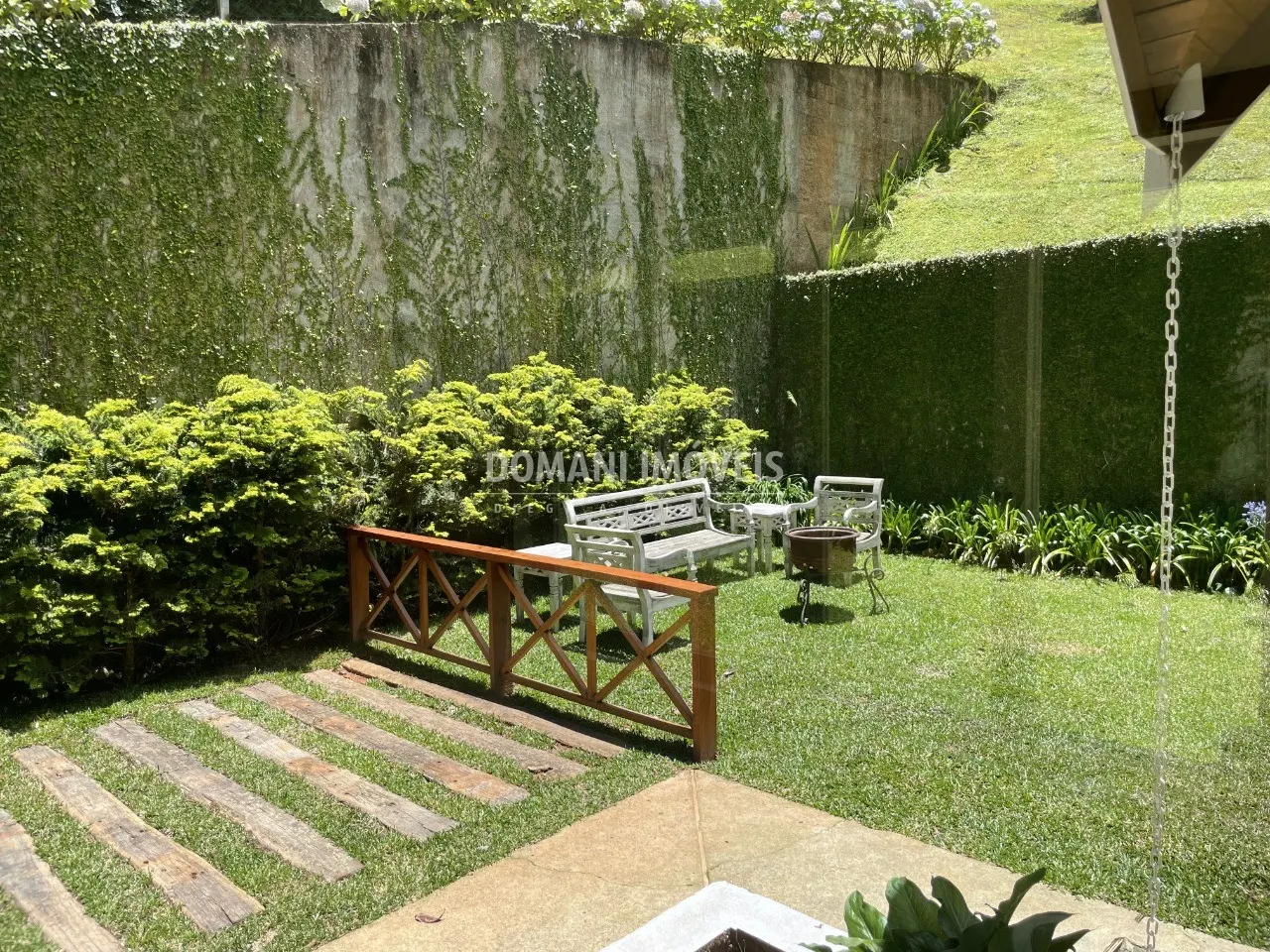 Casa à venda de 1.090 m² em Campos do Jordão, SP, Brasil
