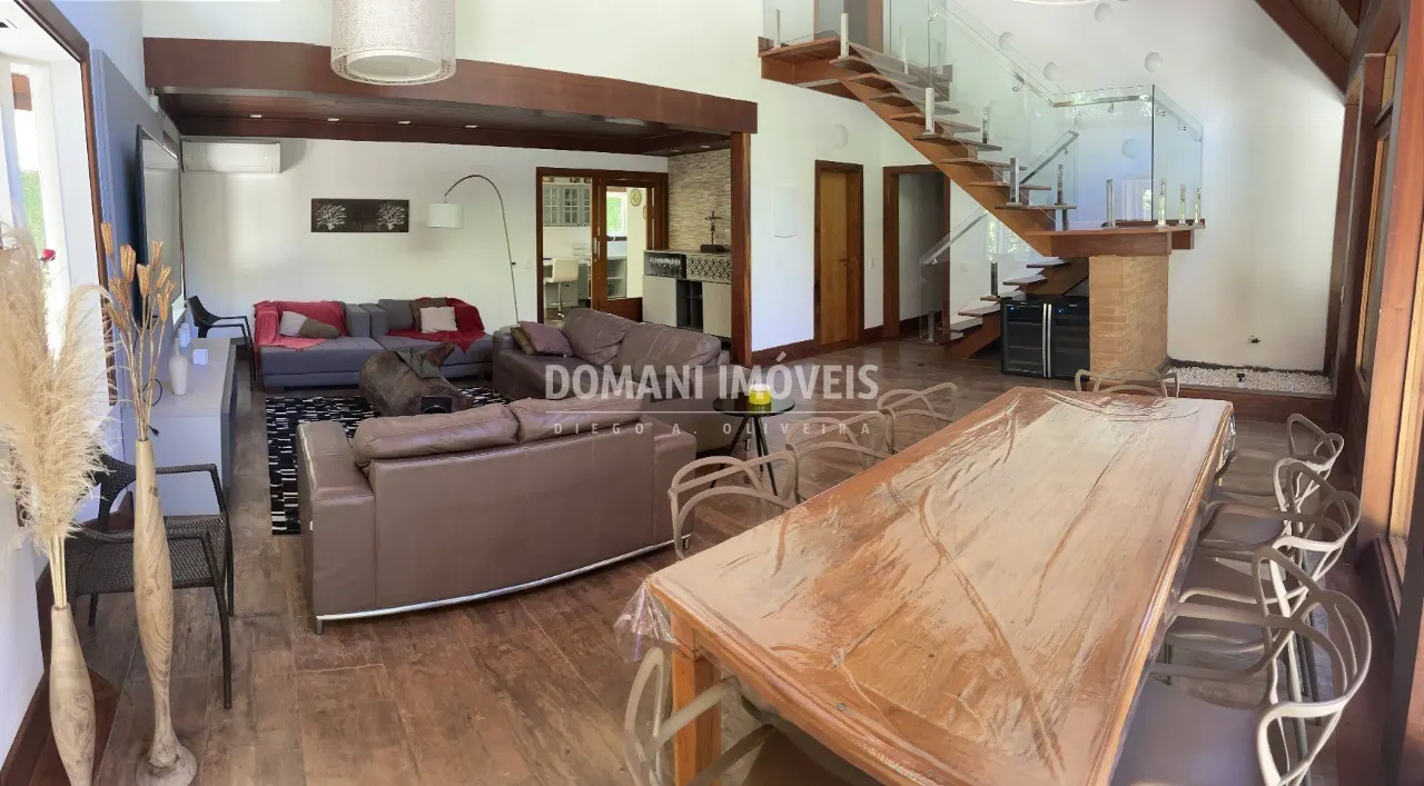 Casa à venda de 1.090 m² em Campos do Jordão, SP, Brasil
