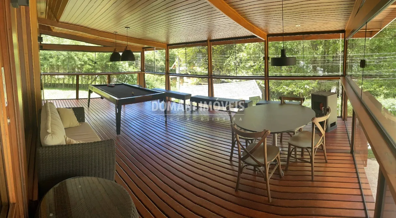 Casa à venda de 1.090 m² em Campos do Jordão, SP, Brasil