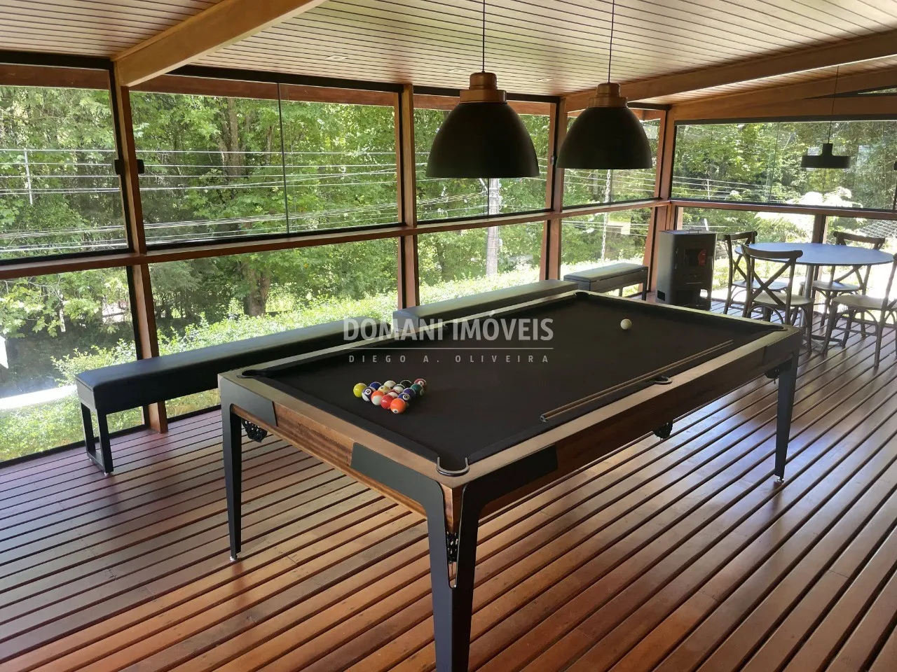 Casa à venda de 1.090 m² em Campos do Jordão, SP, Brasil