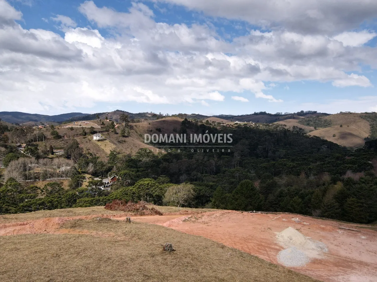 Casa à venda de 1.000 m² em Campos do Jordão, SP, Brasil