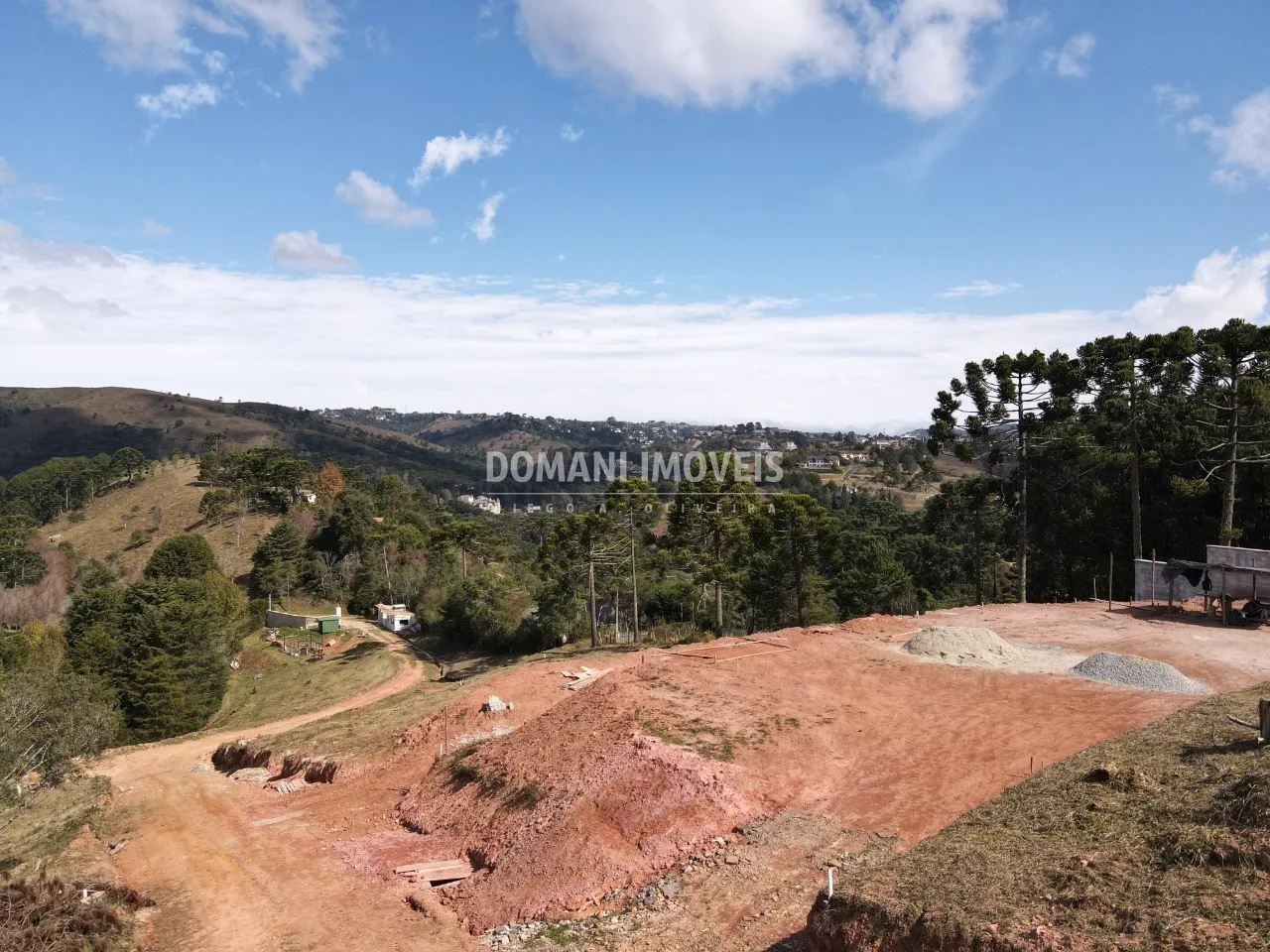 Casa à venda de 1.000 m² em Campos do Jordão, SP, Brasil