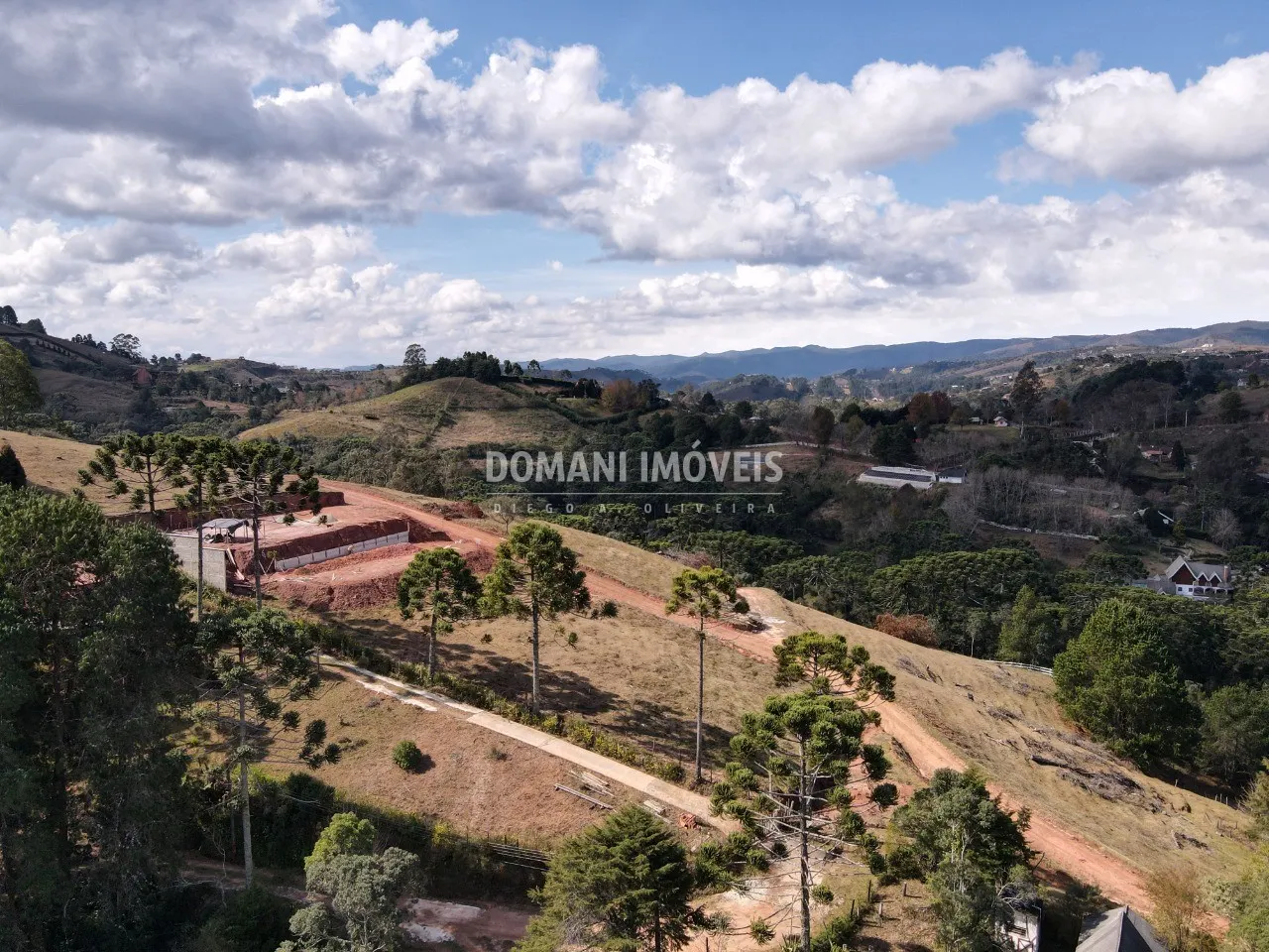 Casa à venda de 1.000 m² em Campos do Jordão, SP, Brasil