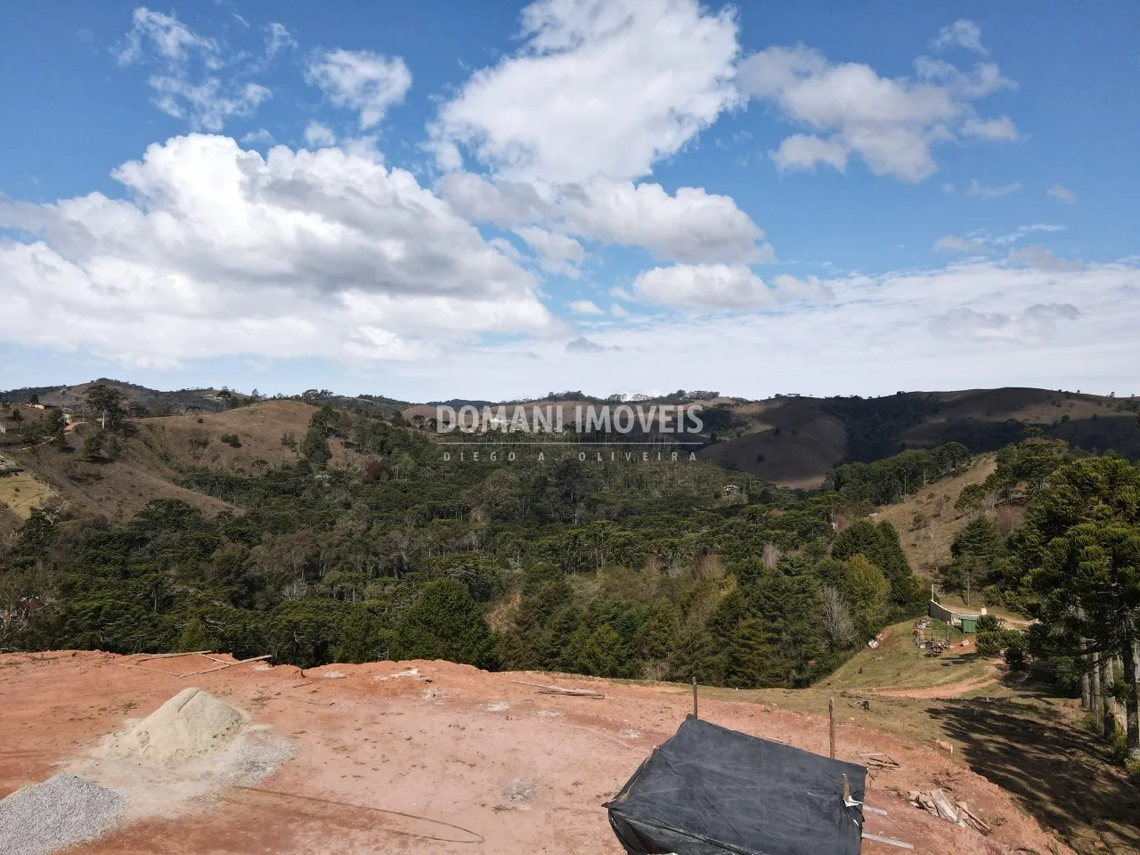 Casa à venda de 1.000 m² em Campos do Jordão, SP, Brasil