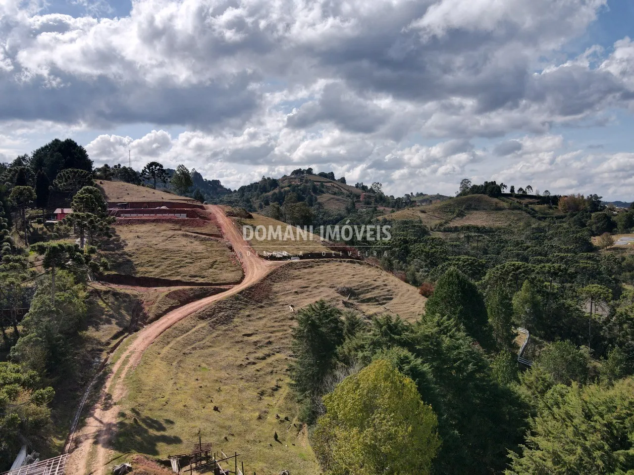 Casa à venda de 1.000 m² em Campos do Jordão, SP, Brasil