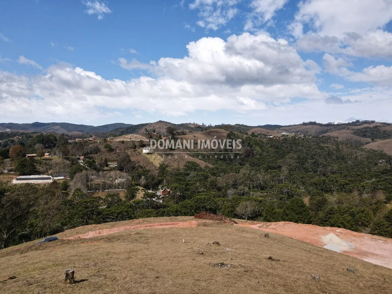 Casa à venda de 1.000 m² em Campos do Jordão, SP, Brasil