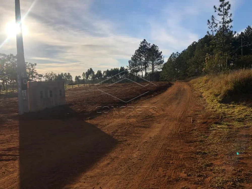 Chácara à venda de 1.000 m² em Pardinho, SP, Brasil