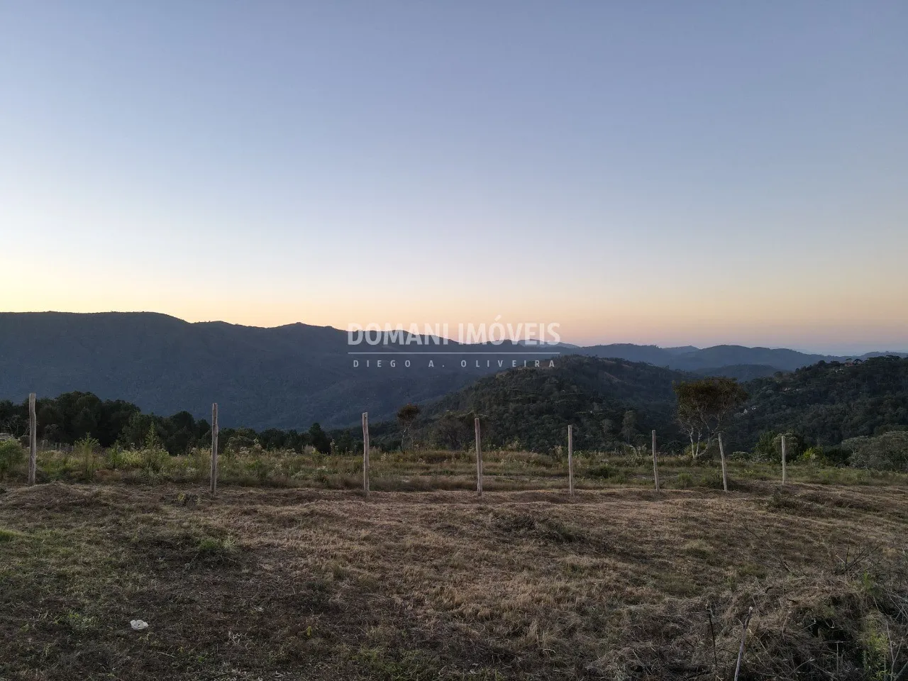 Terreno à venda de 1.565 m² em Campos do Jordão, SP, Brasil