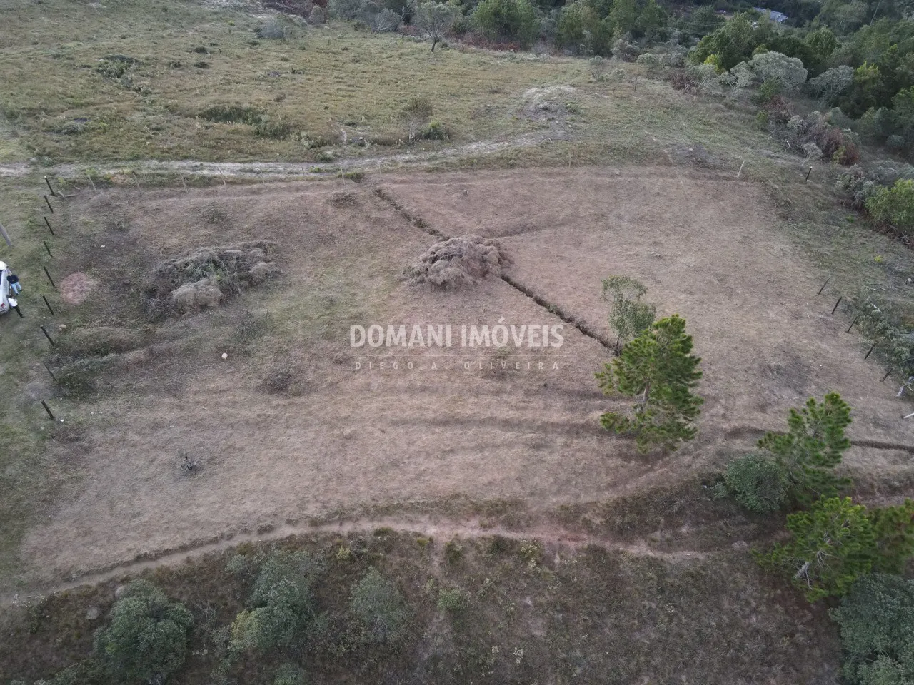Terreno à venda de 1.565 m² em Campos do Jordão, SP, Brasil