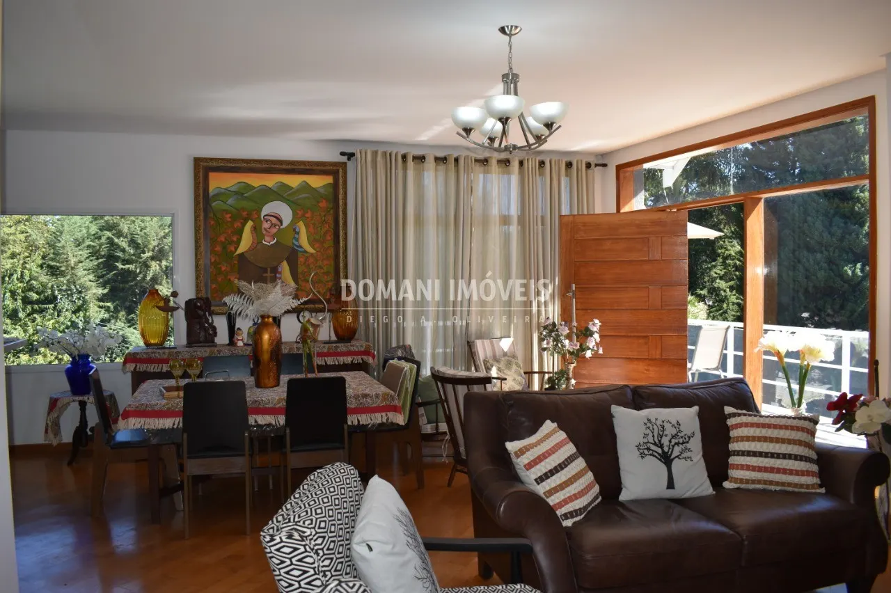 Casa à venda de 690 m² em Campos do Jordão, SP, Brasil