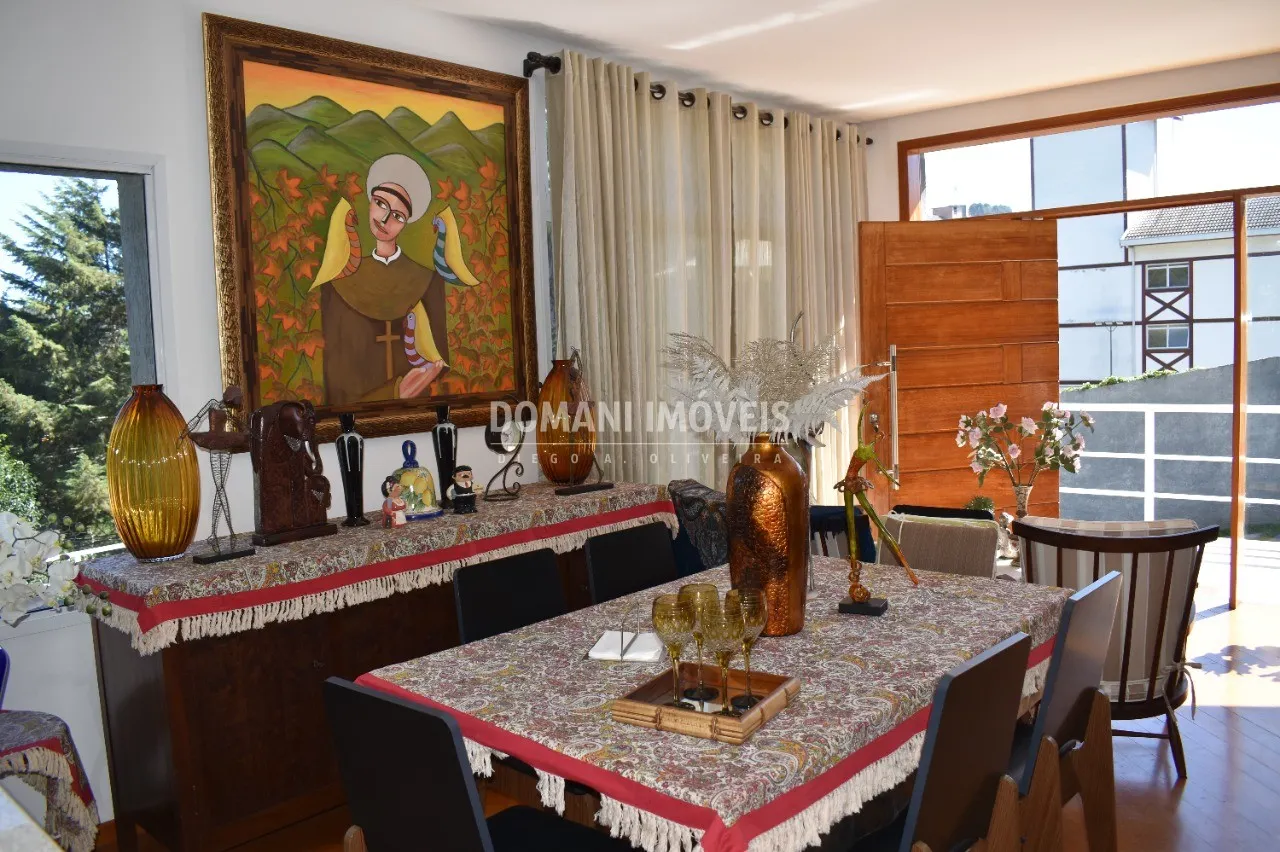 Casa à venda de 690 m² em Campos do Jordão, SP, Brasil