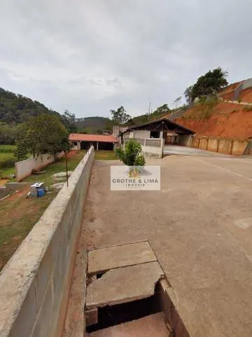Chácara à venda de 4.000 m² em São José dos Campos, SP, Brasil