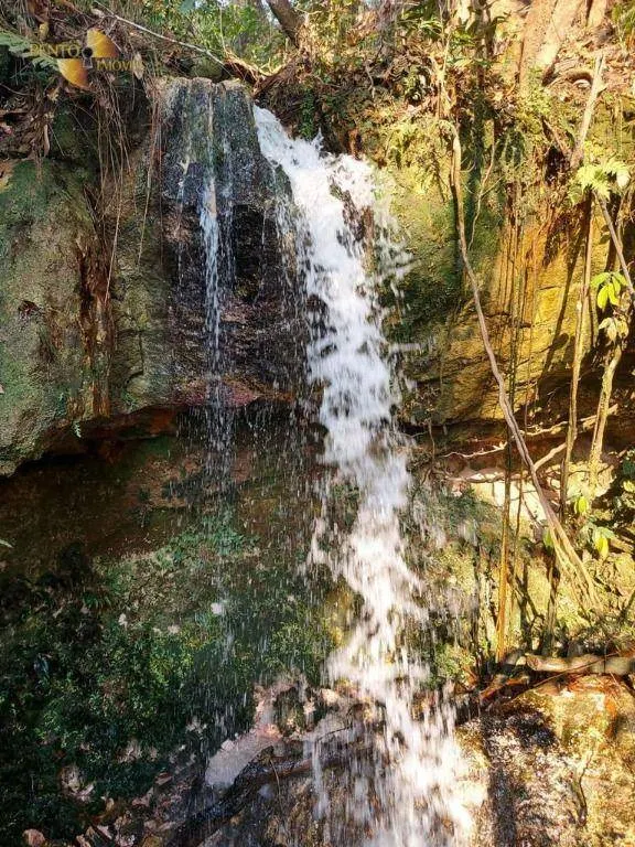 Fazenda à venda de 1.760 ha em Comodoro, MT, Brasil