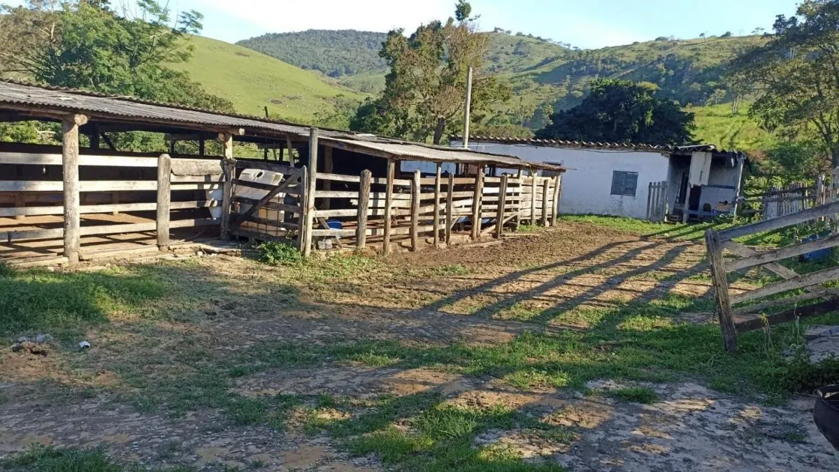 Fazenda à venda de 100 ha em Paraibuna, SP, Brasil