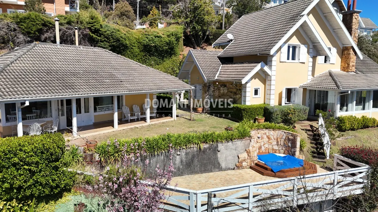 Casa à venda de 1.435 m² em Campos do Jordão, SP, Brasil