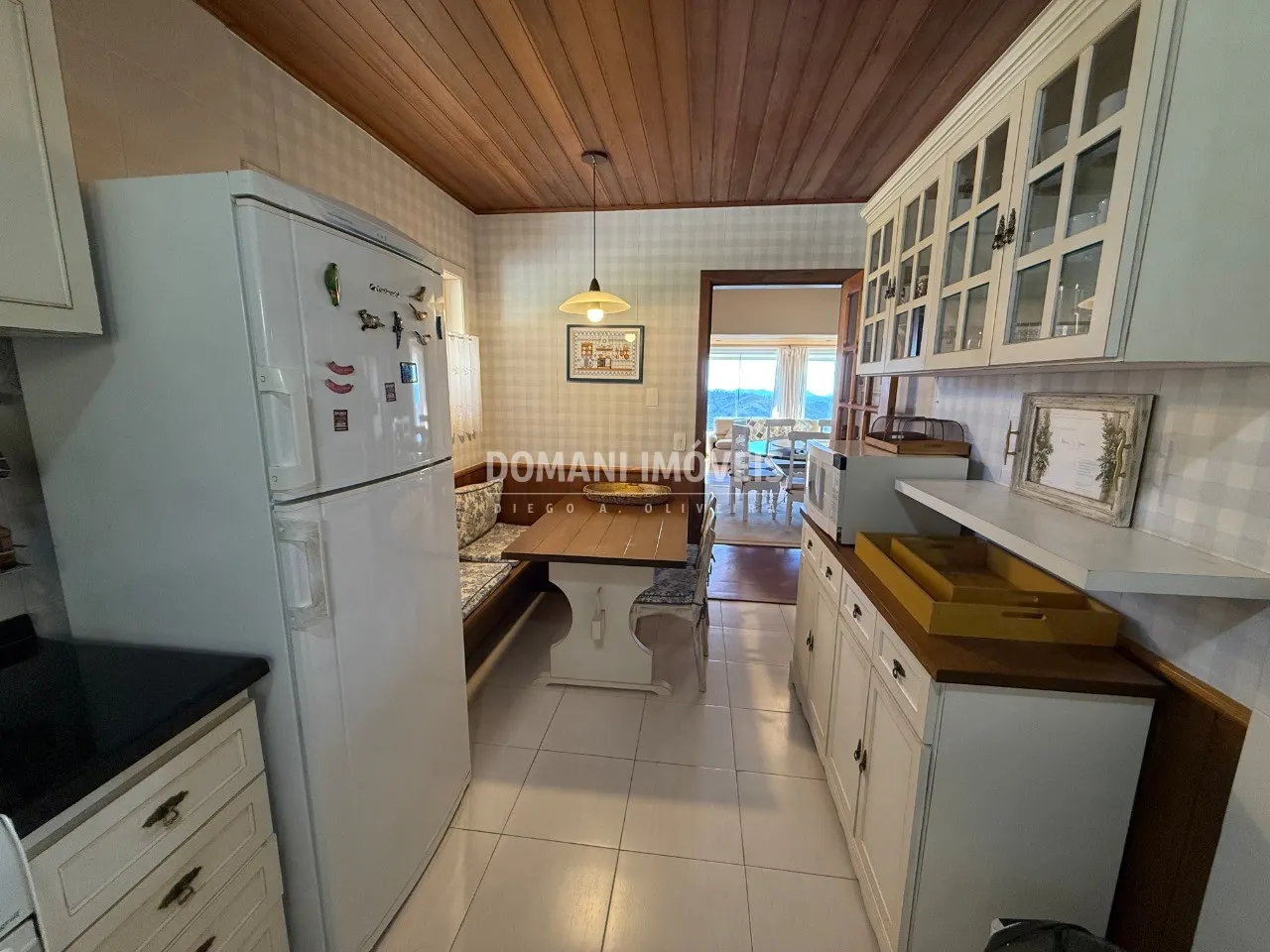 Casa à venda de 1.435 m² em Campos do Jordão, SP, Brasil