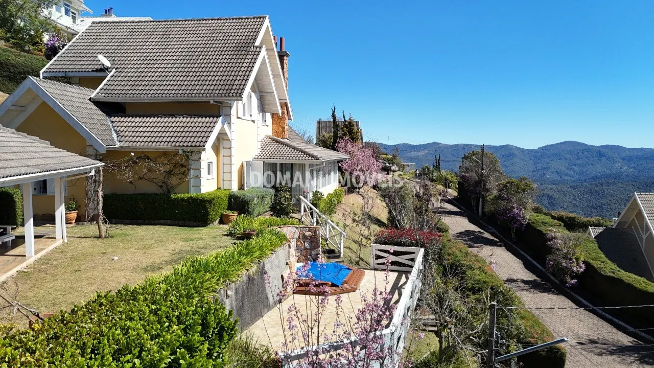 Casa à venda de 1.435 m² em Campos do Jordão, SP, Brasil