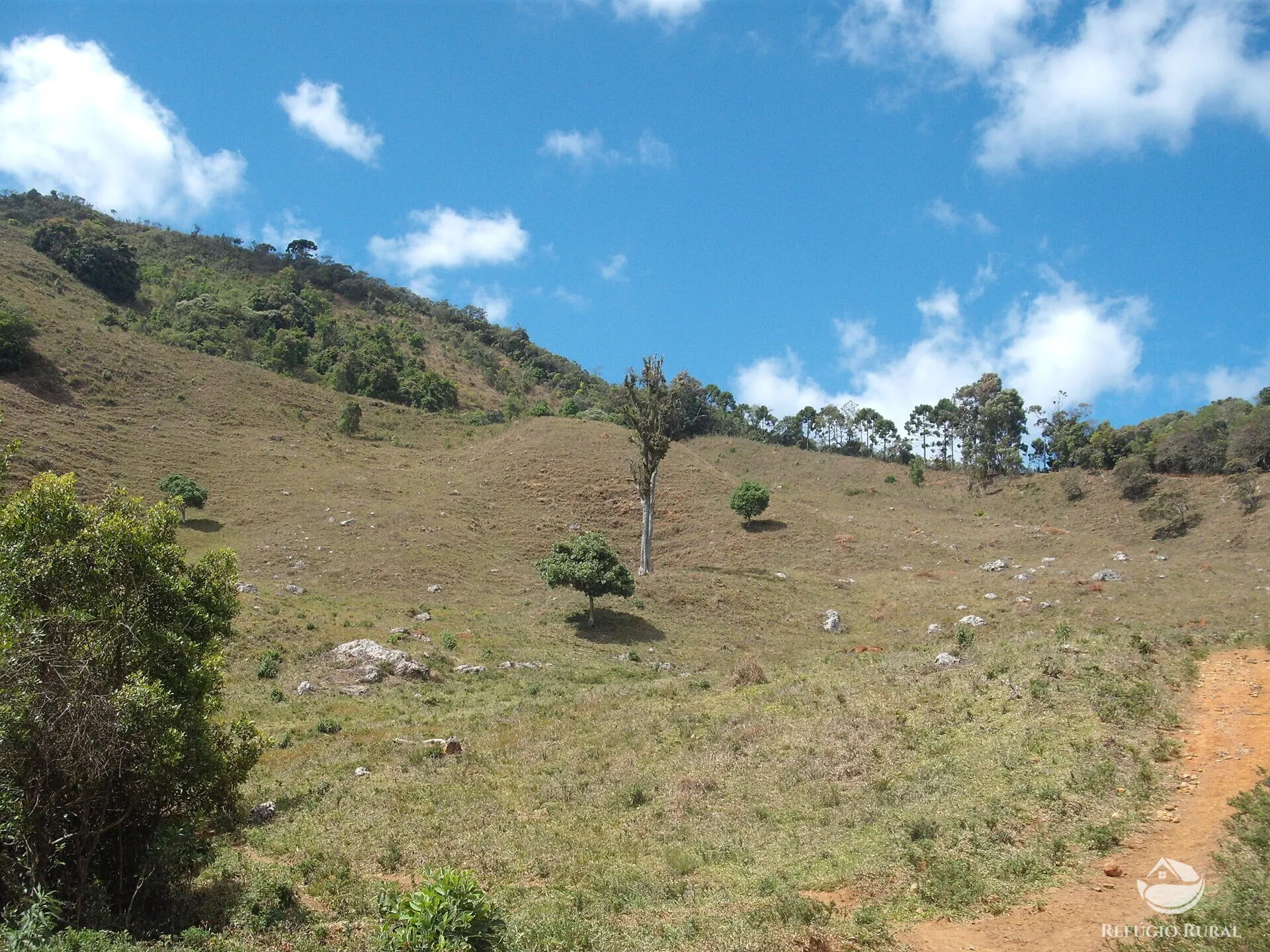 Sítio à venda de 25 ha em Aiuruoca, MG, Brasil
