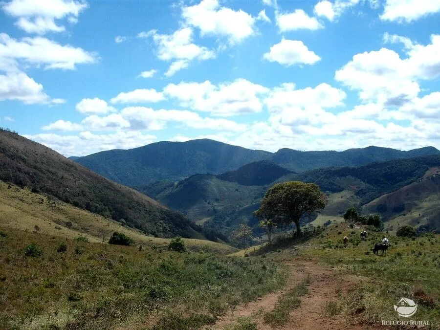 Sítio à venda de 25 ha em Aiuruoca, MG, Brasil