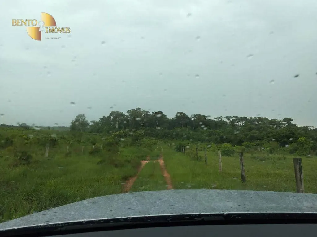 Fazenda à venda de 2.500 ha em Rosário Oeste, MT, Brasil