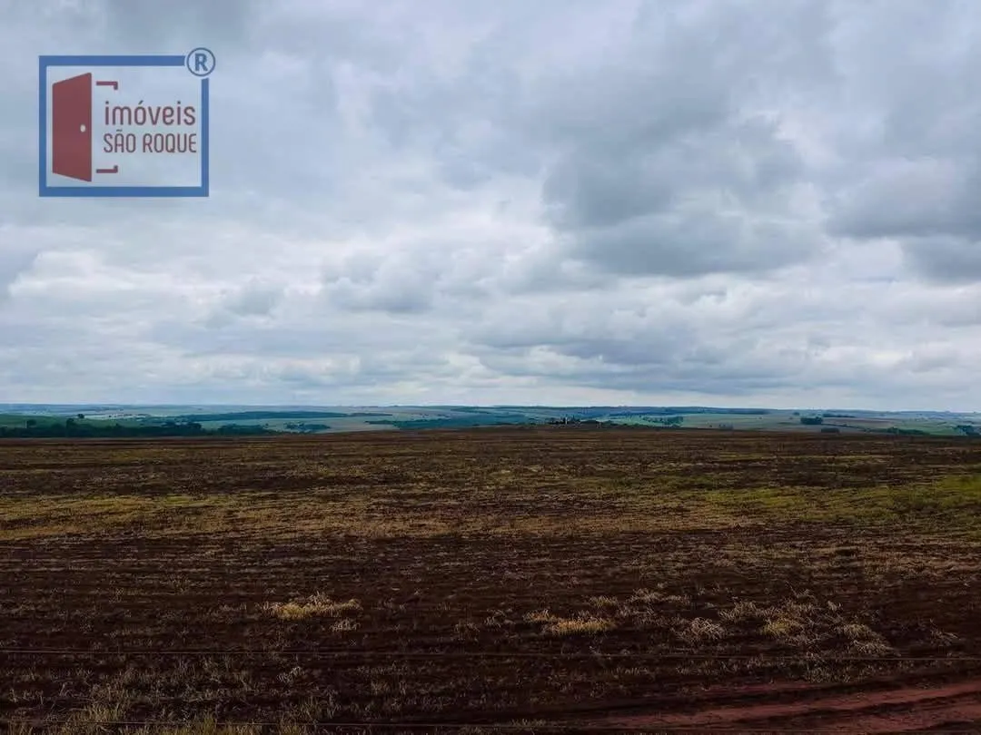 Fazenda à venda de 278 ha em Santa Cruz do Rio Pardo, SP, Brasil