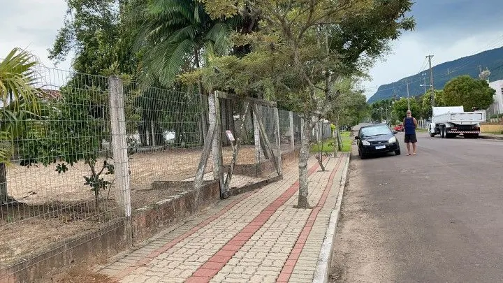 Plot for sale of 616 m² in Maquiné, RS, Brazil