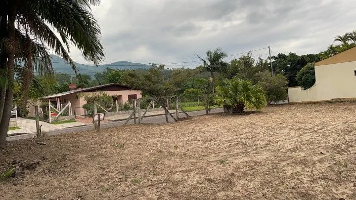 Plot for sale of 616 m² in Maquiné, RS, Brazil