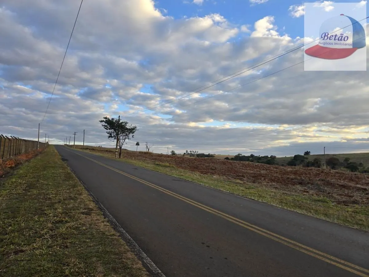Small farm for sale of 12 acres in Vargem Grande do Sul, SP, Brazil