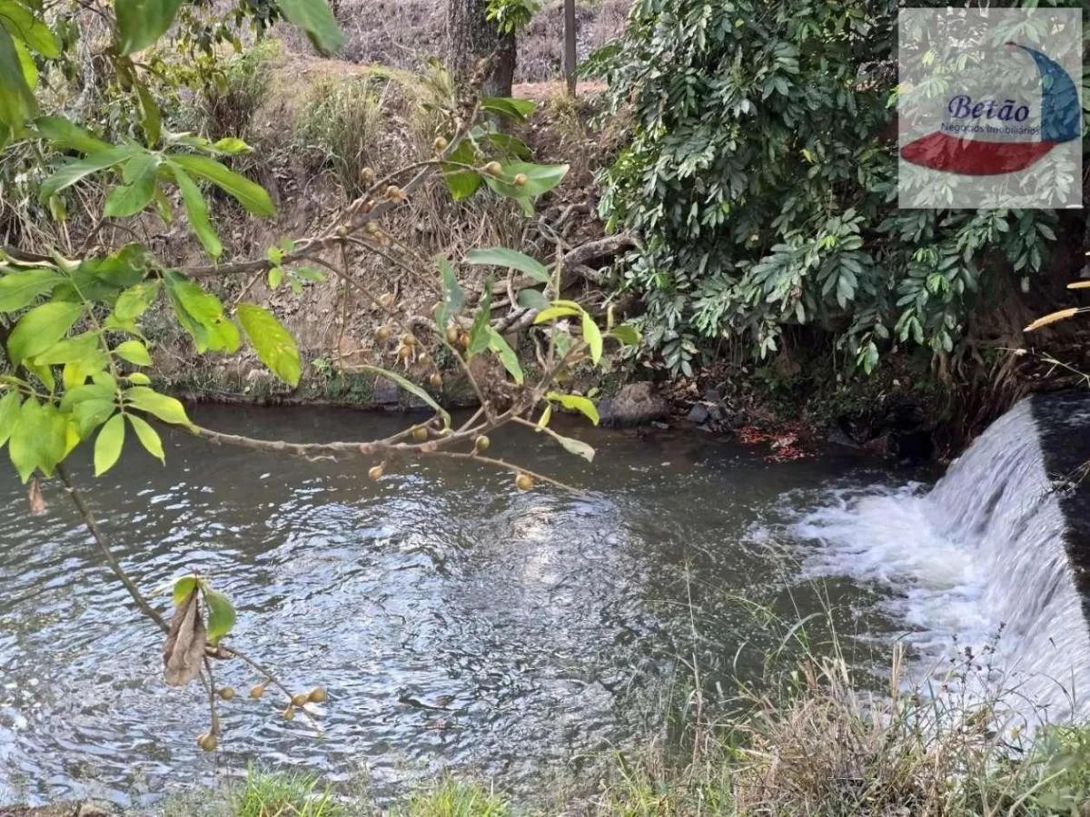 Sítio à venda de 5 ha em Vargem Grande do Sul, SP, Brasil