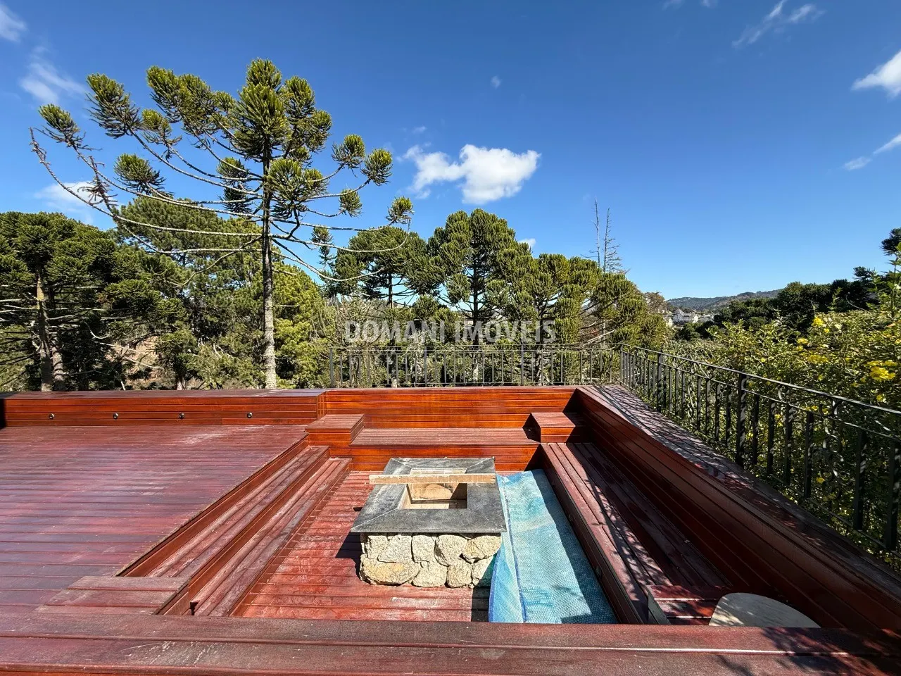 Casa para Alugar de 650 m² em Campos do Jordão, SP, Brasil