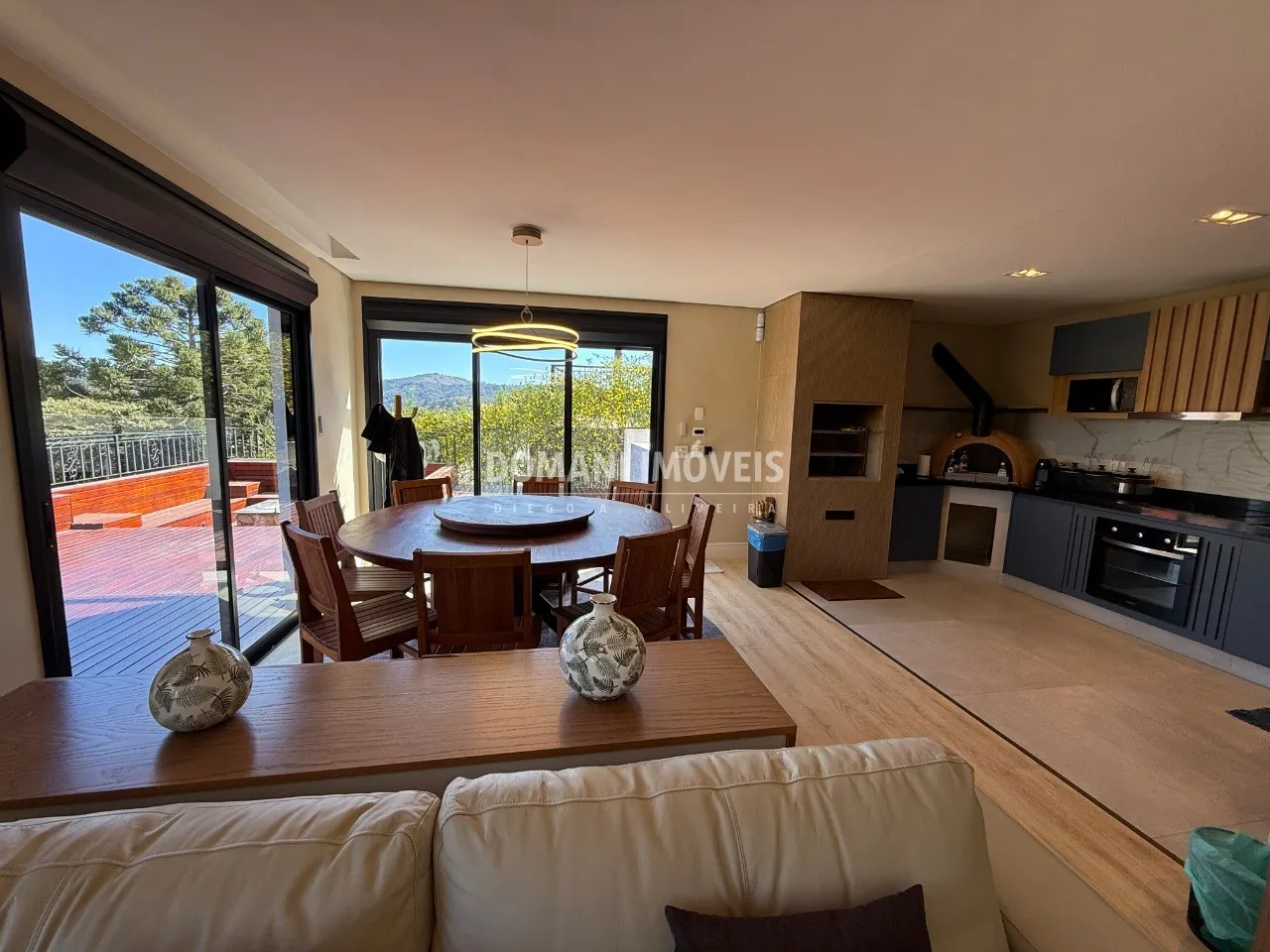 Casa para Alugar de 650 m² em Campos do Jordão, SP, Brasil