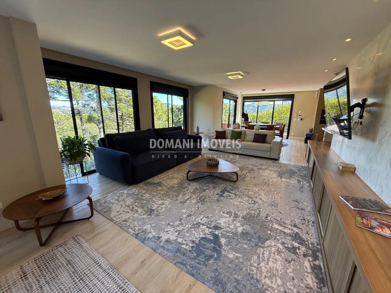 Casa para Alugar de 650 m² em Campos do Jordão, SP, Brasil