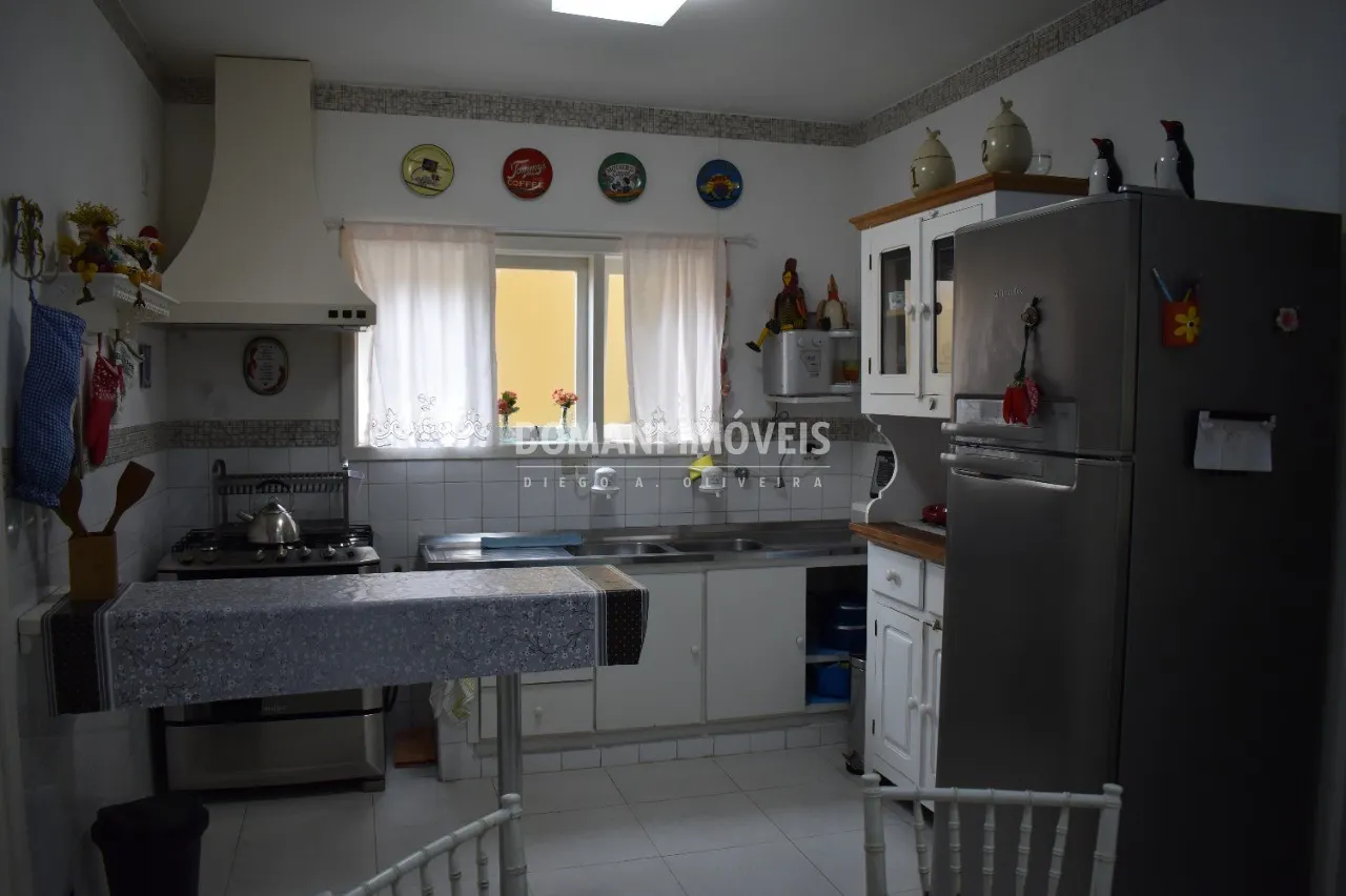 Casa à venda de 1.750 m² em Campos do Jordão, SP, Brasil